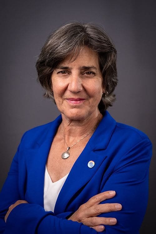 62f3ee23aa8a72f94c675af3_anya-p-500